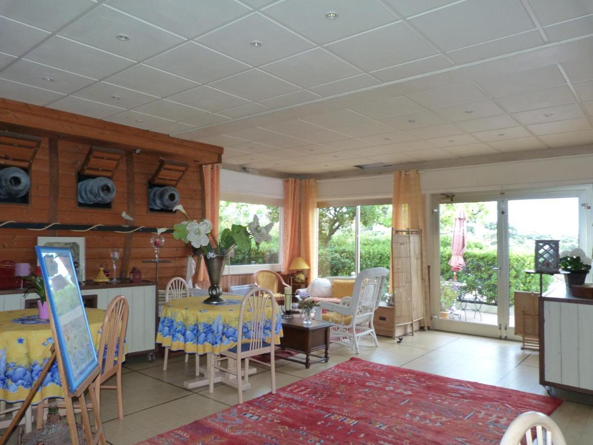 Hotel La Caravelle Fréjus Exterior photo