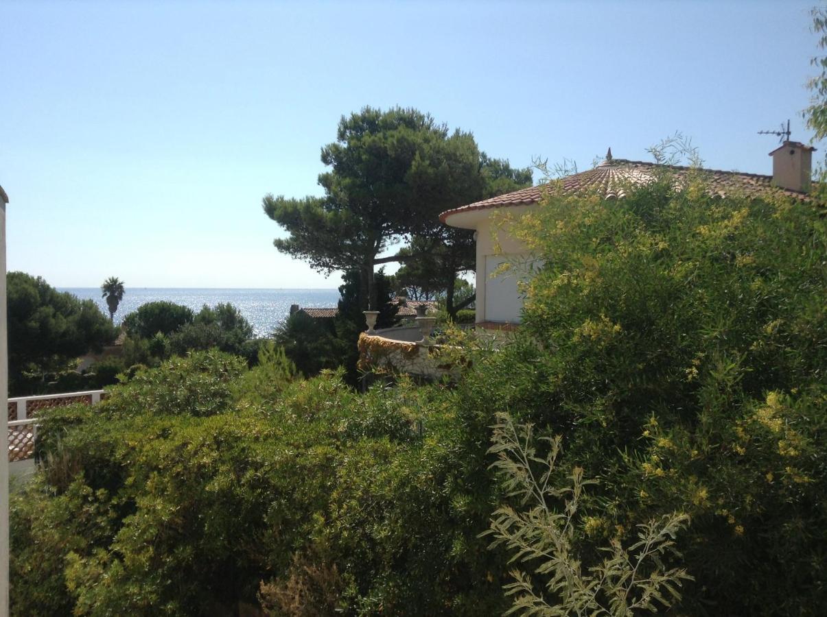Hotel La Caravelle Fréjus Room photo